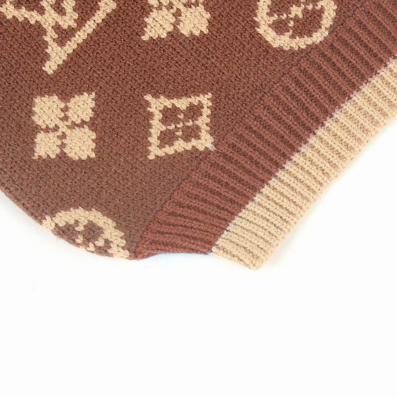 L.V Sweater